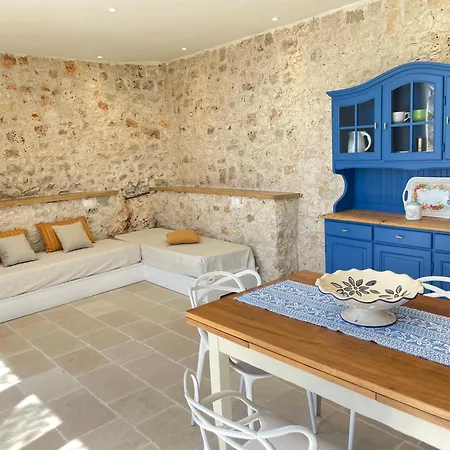 Galatea Apartment