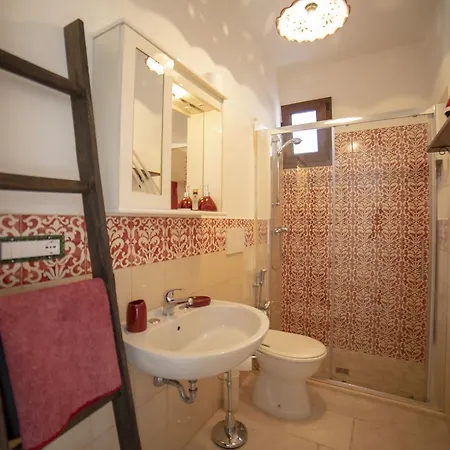 Galatea Apartment *