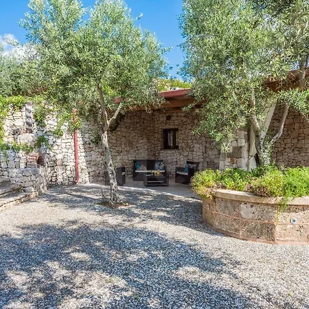Galatea Apartment
